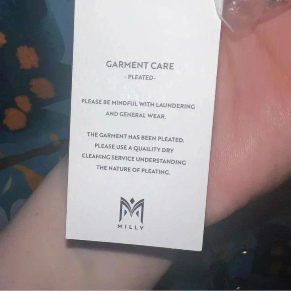 Milly Women’s Blue Floral V Neck Blouse with Bell Sleeve Detail Size Small New - Picture 10 of 10